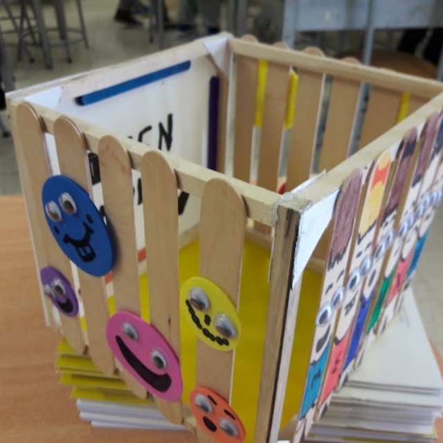 Κουτί με σπάτουλες