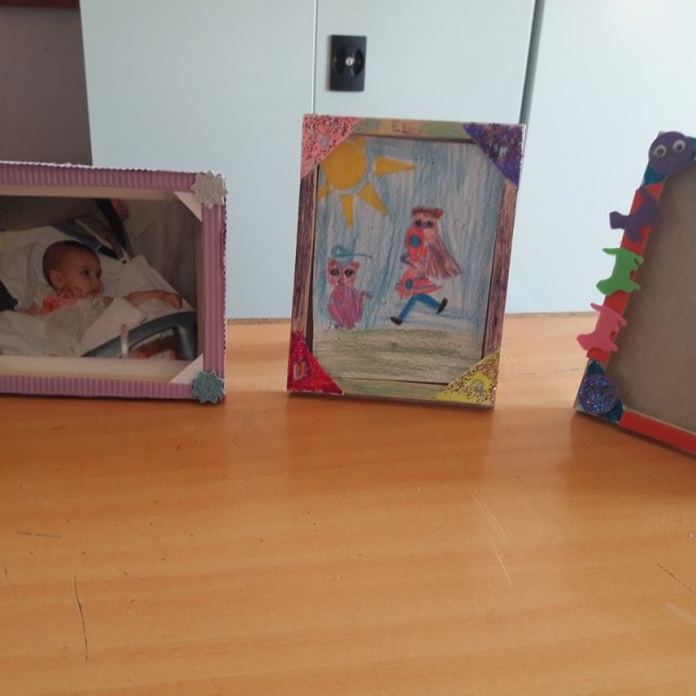 Ξύλινα Καδράκια