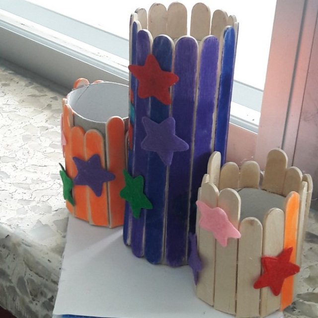Μολυβοθήκες με ξυλάκια παγωτού