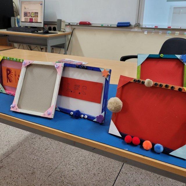 Ξύλινα Καδράκια (Δομές - Πλαίσια)