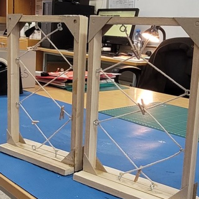 Πίνακας ανακοινώσεων (Δομές - Πλαίσια)