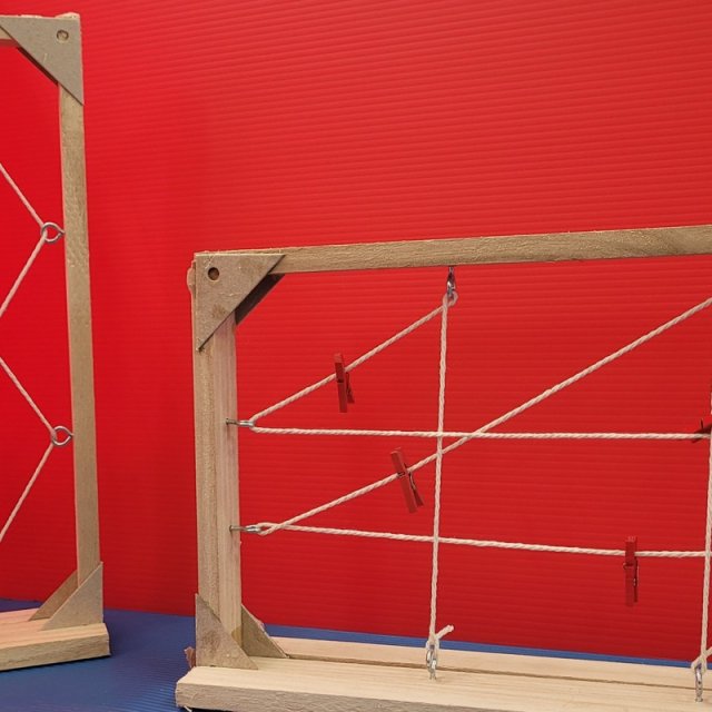 Πίνακας ανακοινώσεων (Δομές - Πλαίσια)